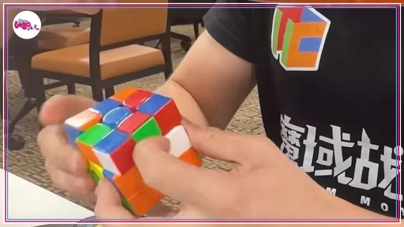 Un speedcuber resolvió un cubo a ciegas en 11,56 segundos y recuperó el récord mundial
