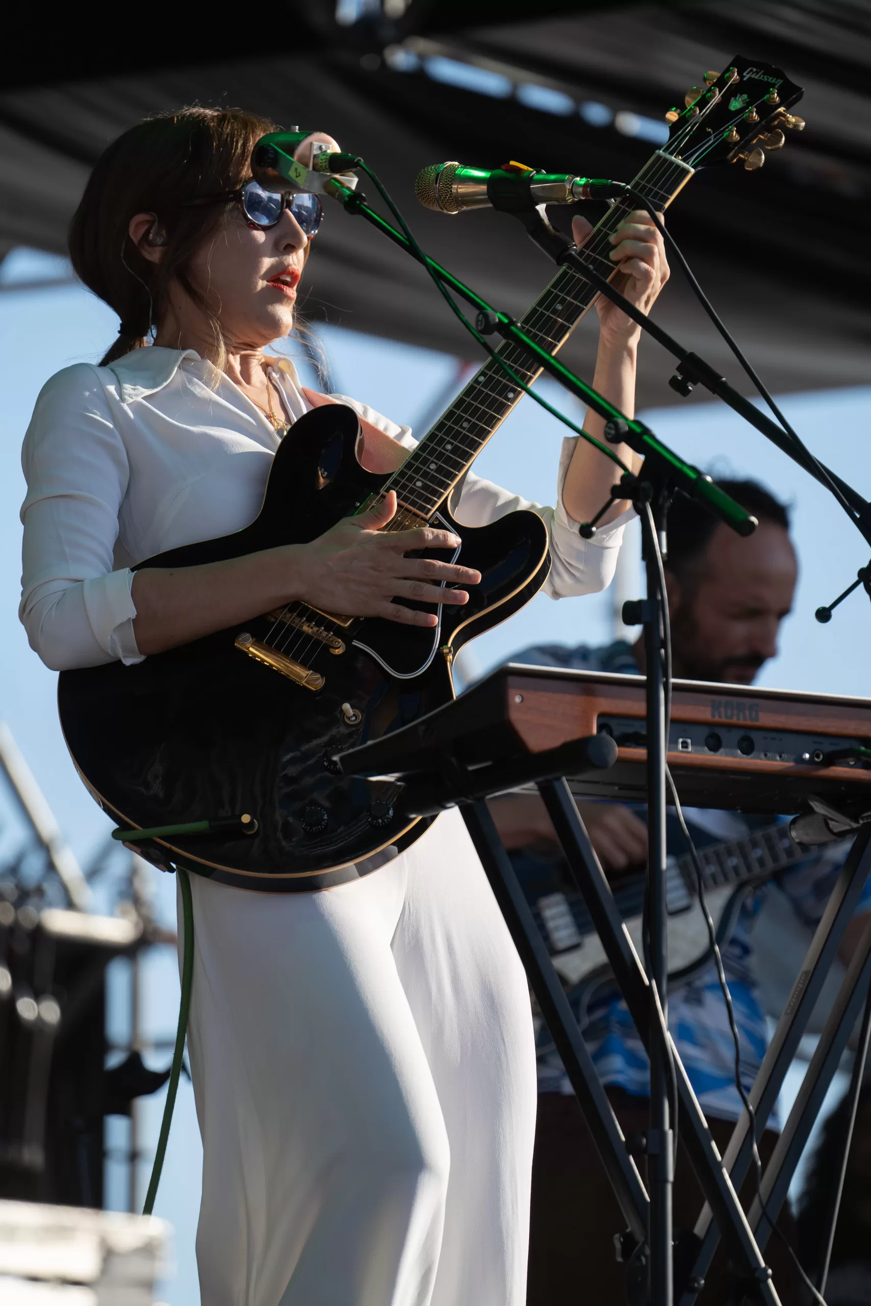 Anni B Sweet durante su actuación en el Brisa Festival de 2025.
